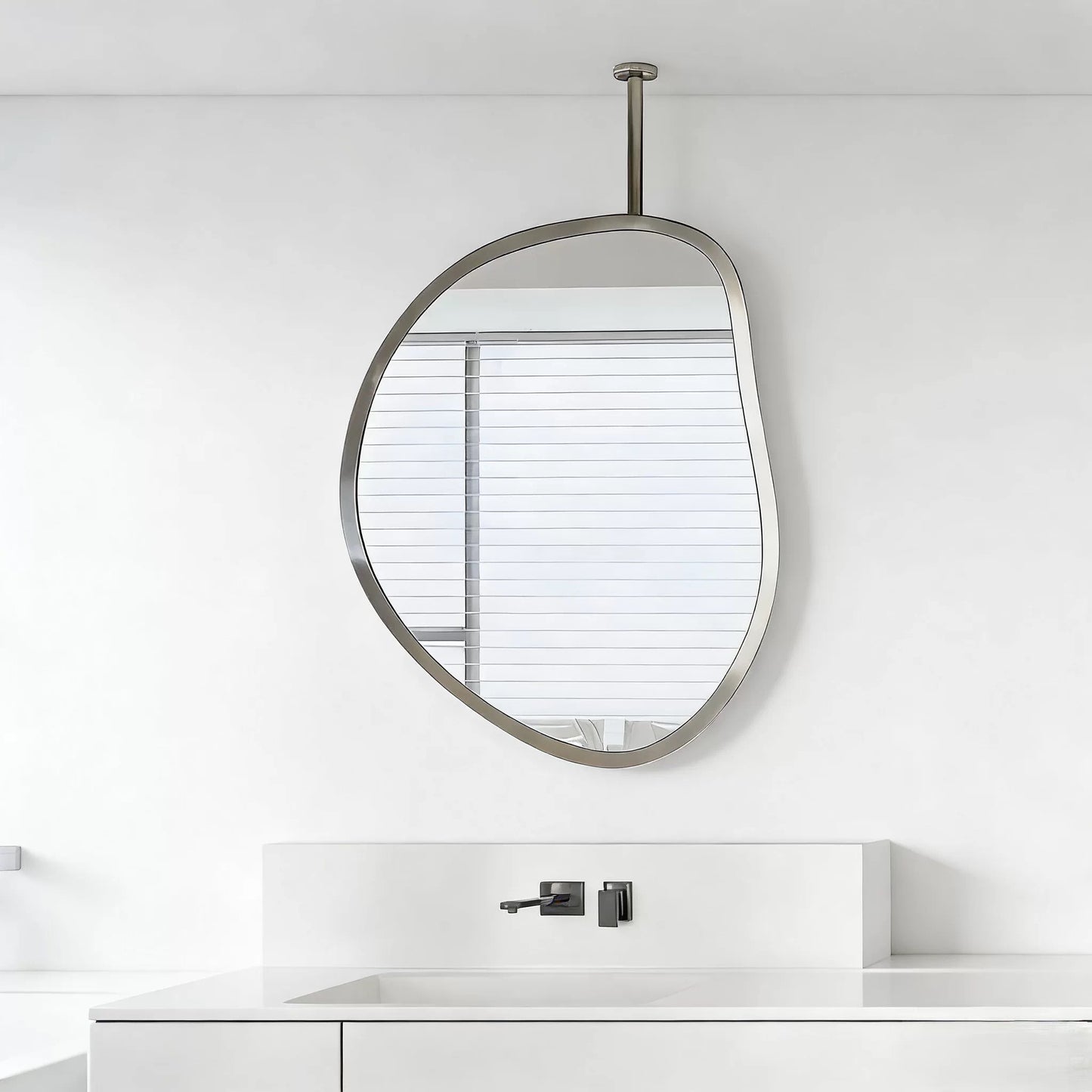 Hanging Mirror, Stainless Steel Mirror, Bathroom Mirror, Decorative Mirror, Creative Mirror, LED Lighting, Anti-fog, Anti-explosion Mirror, Screen Mirror.